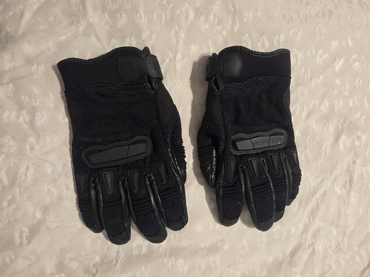 Castle Streetwear Sport Mesh Motorcycle Gloves – Black – Size 2XL