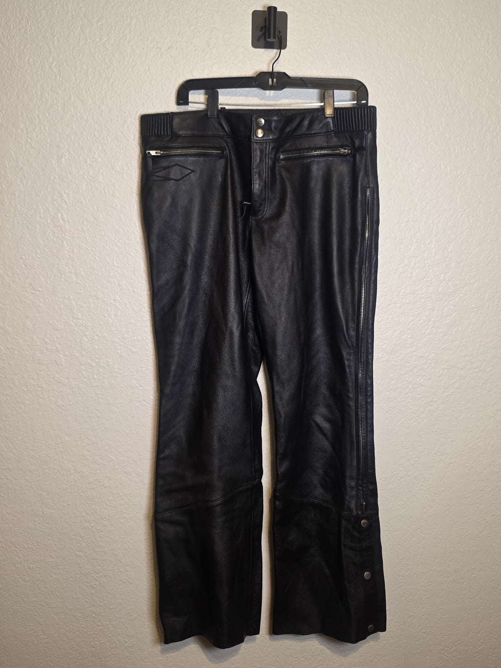 Power Trip Black Diamond Women’s Leather Motorcycle Overpants – Black – Size 12/L