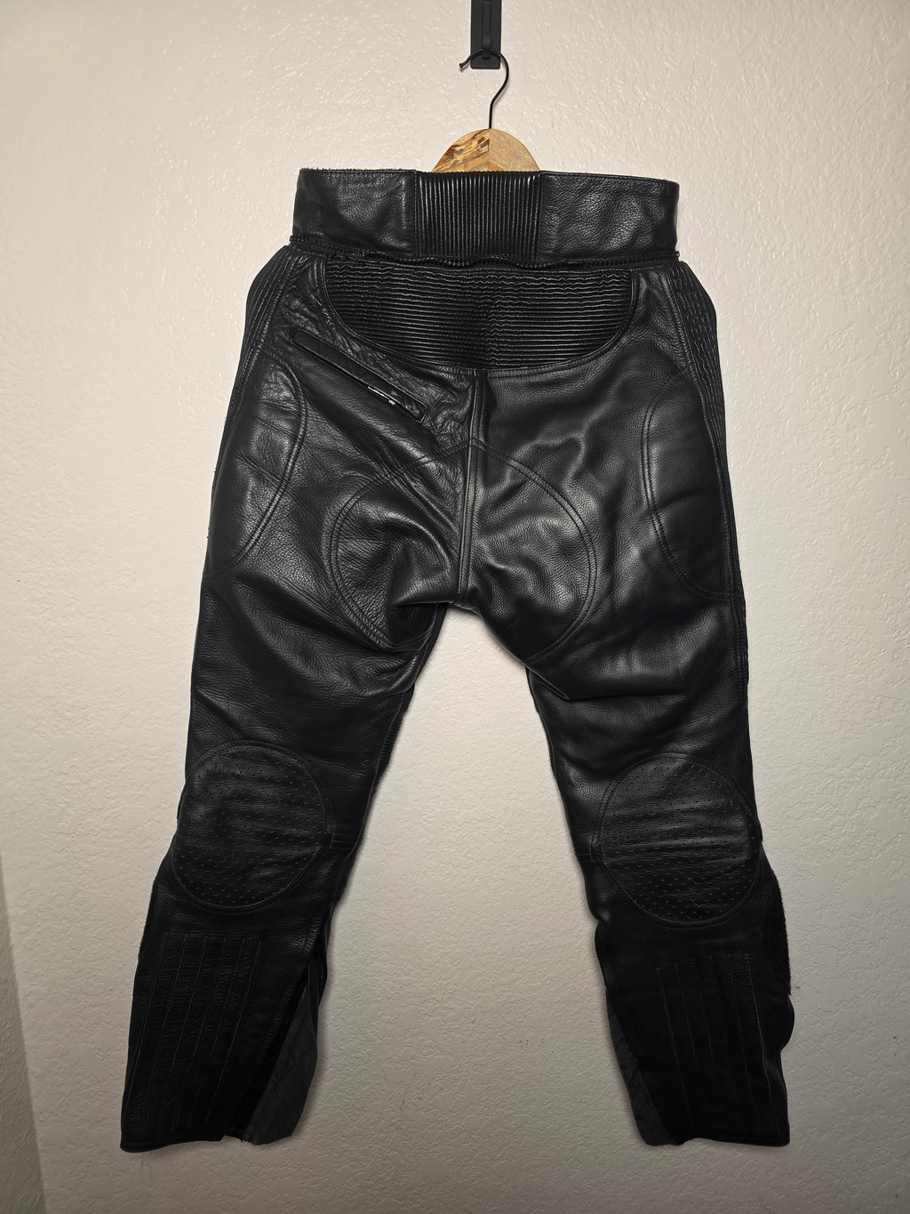Pre-owned Fieldsheer Women's 2-pPiece Leather Motorcycle Suit -Medium