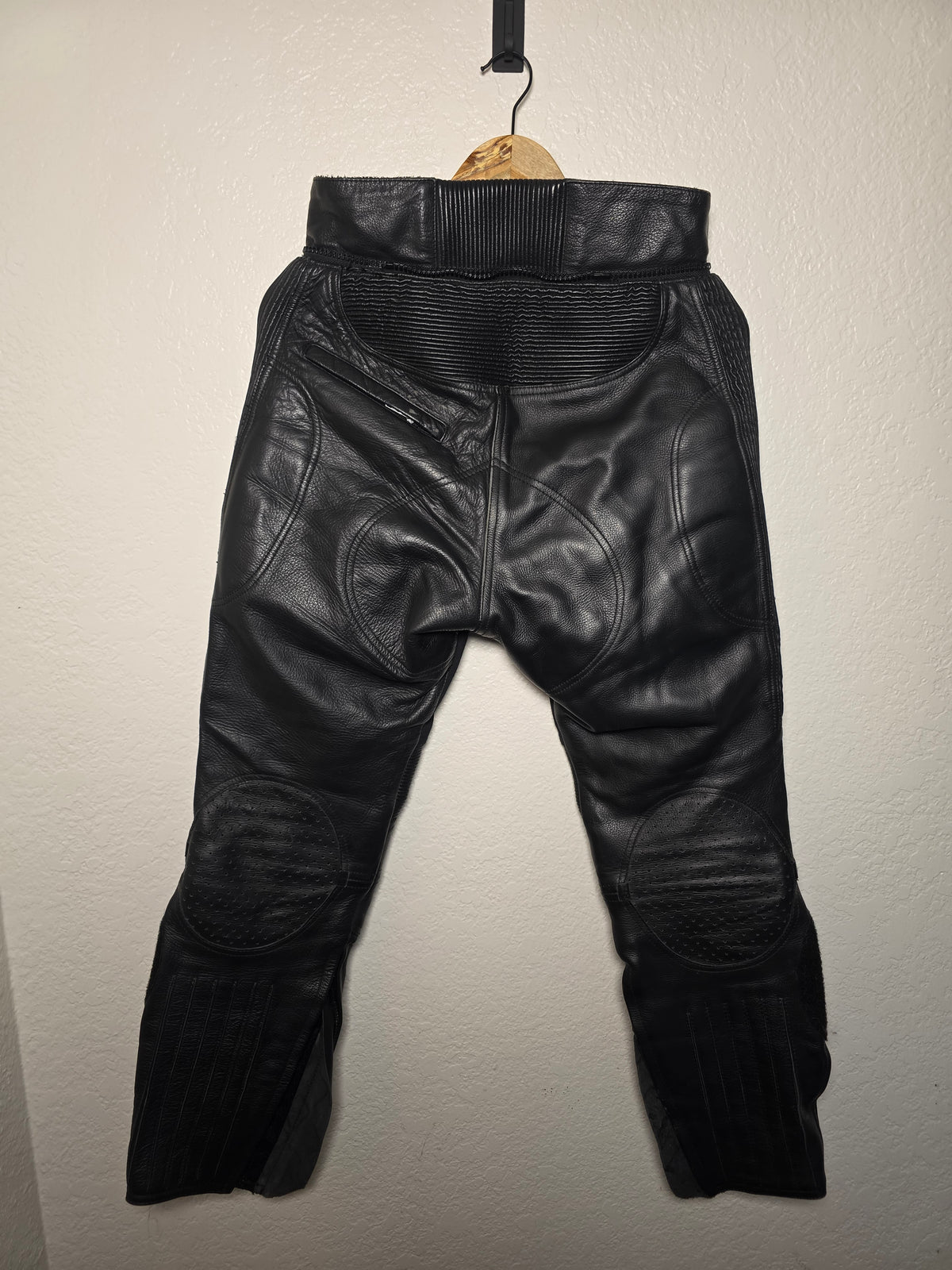 Pre-owned Fieldsheer Women's 2-pPiece Leather Motorcycle Suit -Medium